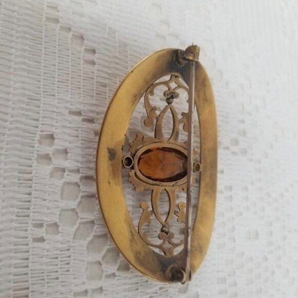 Huge Antique Victorian yellow metal and glass Brooch - Picture 3 of 5